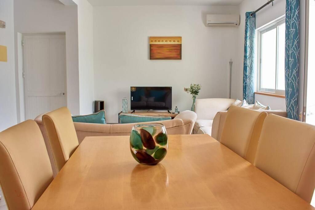 Apartamento T3 Encantador Com Piscina Wifi E Perto De Praia Santa Maria Buitenkant foto