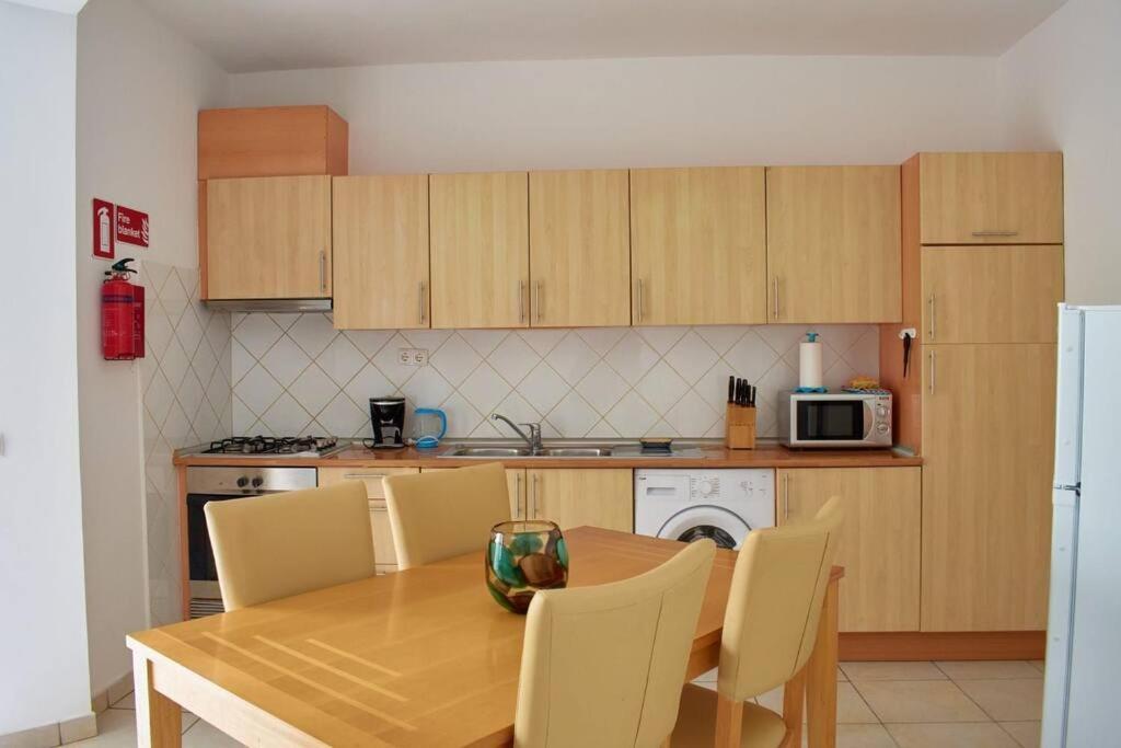 Apartamento T3 Encantador Com Piscina Wifi E Perto De Praia Santa Maria Buitenkant foto