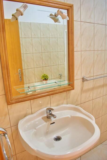 Apartamento T3 Encantador Com Piscina Wifi E Perto De Praia Santa Maria Buitenkant foto